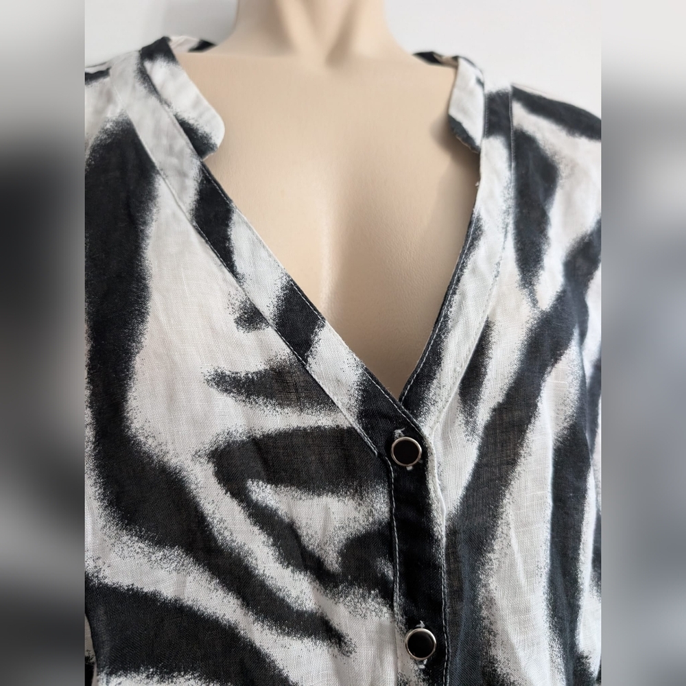 JM Collection 100% linen women's plus size 18w animal zebra print button Blouse - Picture 3 of 7